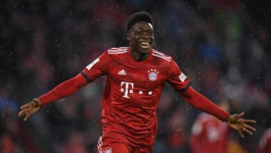 رسميا.. بايرن ميونيخ يعلن غياب ديفيز 4 أسابيع بسبب الإصابة