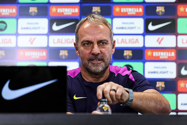 فليك: برشلونة يحتاج للفوز على ليفانتي لاستعادة الثقة