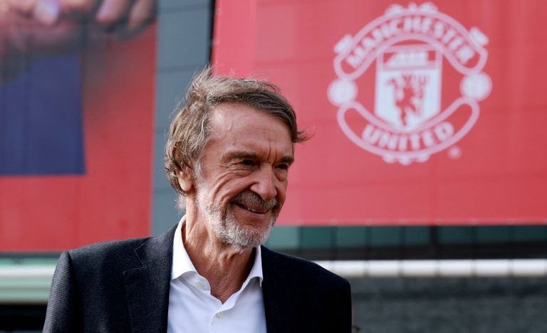 مالك مانشستر يونايتد يفلت من العقوبات بعد تصريحاته عن احتلال بريطانيا مالك مانشستر يونايتد يفلت من العقوبات بعد تصريحاته عن احتلال بريطانيا