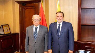 محافظ البنك المركزي يبحث مع نائب رئيس الوزراء تحفيز مناخ الاستثمار وزيادة مساهمة القطاع الخاص في النشاط الاقتصادي