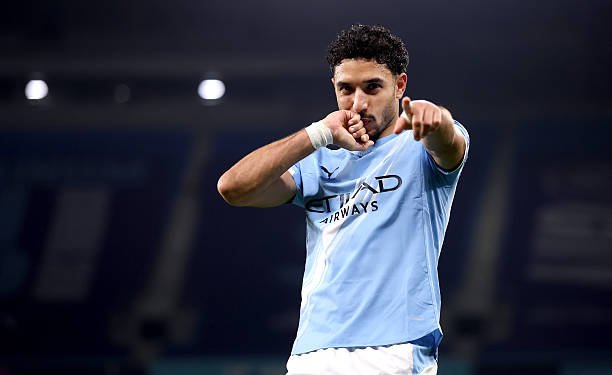 مرموش يقود تشكيل مانشستر سيتي أمام نيوكاسل