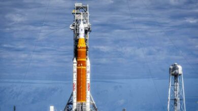 ناسا تعلن تأجيل أول مهمة مأهولة إلى القمر منذ عقود بسبب مشاكل فنية