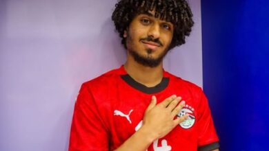 نجم ليفربول يصل القاهرة وينضم لمعسكر منتخب مصر للشباب الجمعة