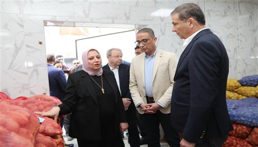 وزير الزراعة ومحافظ الجيزة يفتتحان المعمل المركزي لفحص ومراقبة وتصدير البطاطس وزير الزراعة ومحافظ الجيزة يفتتحان المعمل المركزي لفحص ومراقبة وتصدير البطاطس