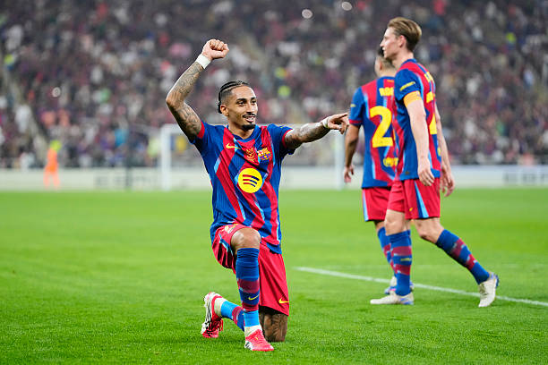 ارتفاع كبير في سقف الرواتب ببرشلونة.. وريال مدريد يحافظ على الصدارة ارتفاع كبير في سقف الرواتب ببرشلونة.. وريال مدريد يحافظ على الصدارة