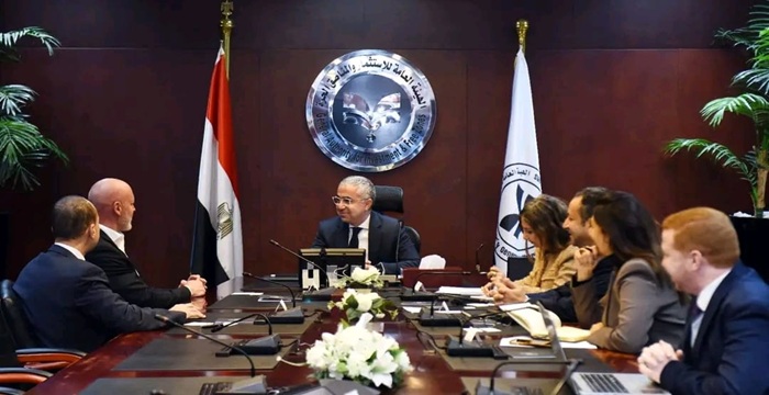 الهيئة العامة للاستثمار وبنك HSBC يبحثان خطط الترويج الخارجي للاستثمار في مصر الهيئة العامة للاستثمار وبنك HSBC يبحثان خطط الترويج الخارجي للاستثمار في مصر