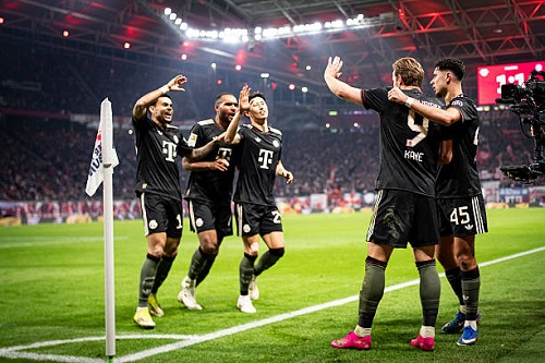 بايرن ميونيخ بـ 9 لاعبين يقتنص التعادل أمام باير ليفركوزن بالدوري بايرن ميونيخ بـ 9 لاعبين يقتنص التعادل أمام باير ليفركوزن بالدوري