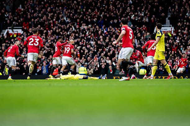 مانشستر يونايتد يخطط لبيع 4 لاعبين لجمع 100 مليون يورو