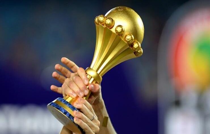 نجم فرنسا السابق: منح المغرب اللقب الأفريقي يثير الأزمات