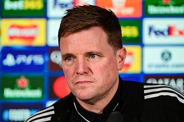 هاو يحفّز لاعبي نيوكاسل ليصبحوا أساطير بمواجهة برشلونة