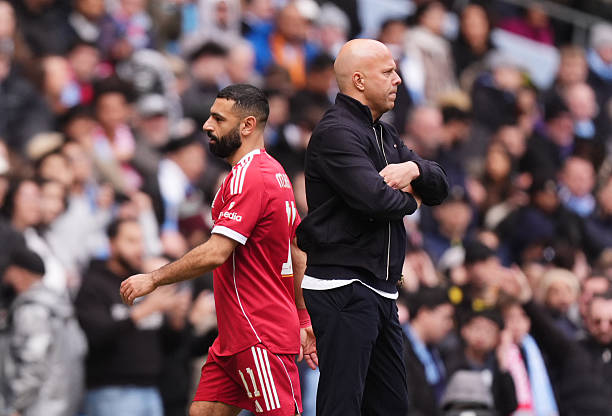 «إيكو»: الإعلام المصري يتهم سلوت بتحويل صلاح إلى «كبش فداء» في ليفربول