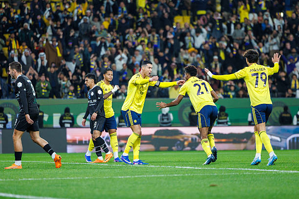 النصر يواصل الصدارة بثنائية أمام الأخدود في الدوري السعودي