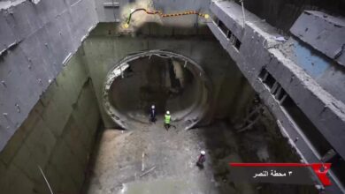 النقل: إنزال أول ماكينات الحفر إلى محطة الفسطاط ضمن المرحلة الأولى من الخط الرابع للمترو