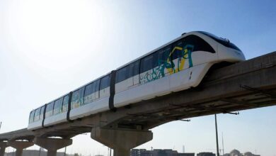 النقل: تقدم معدلات إنشاء وتشطيب محطات مونوريل غرب النيل