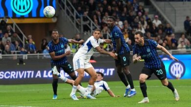 بالريمونتادا.. إنتر يقلب الطاولة على كومو ويحجز مقعداً في نهائي كأس إيطاليا