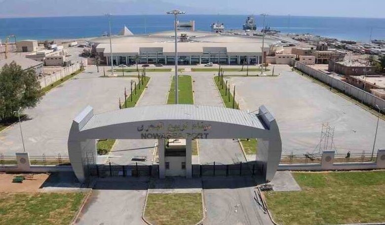 بعد غلق يومين.. إعادة فتح ميناء نويبع البحري واستئناف الحركة الملاحية