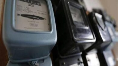 رئيس مرفق الكهرباء الأسبق: نستورد 30% من احتياجاتنا البترولية.. وطن البنزين ارتفع من 600 لـ 1000 دولار