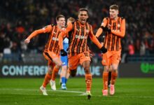 شاختار يكتسح ألكمار بثلاثية في ذهاب ربع نهائي دوري المؤتمر الأوروبي