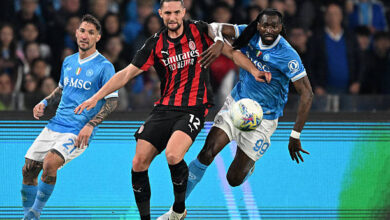 نابولي يخطف الوصافة من ميلان بانتصار ثمين في الدوري الإيطالي