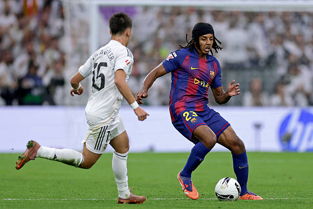 كوندي: برشلونة جاهز للكلاسيكو ونستهدف حسم الليجا بالفوز على ريال مدريد