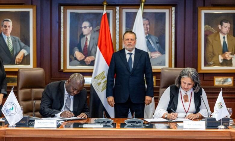 محافظ البنك المركزي يشهد توقيع مذكرة تفاهم مع مفوضية الكوميسا لتعزيز التعاون في مجال حماية المنافسة