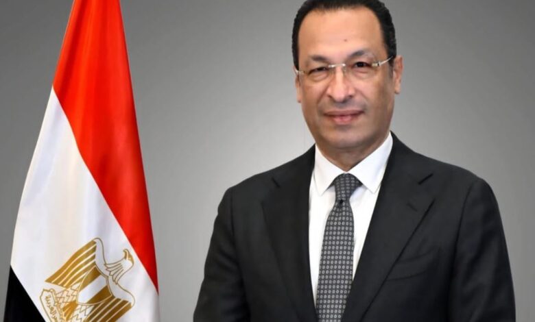 وزير الاتصالات: تنفيذ 3000 برج ومحطة تغطية سنويا لتحسين خدمات المحمول